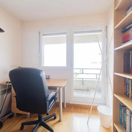 Spacious With Terrace And Parking *