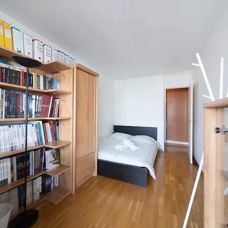 Spacious With Terrace And Parking *