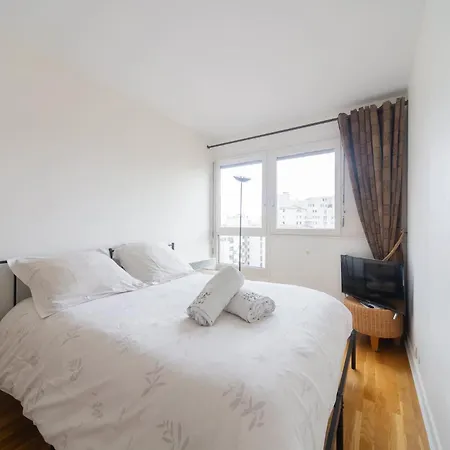 Spacious With Terrace And Parking Appartement
