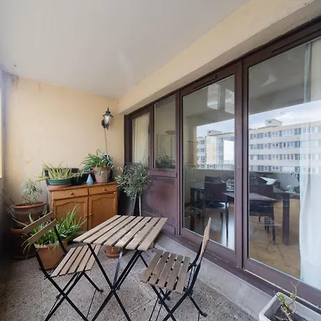 Spacious With Terrace And Parking *